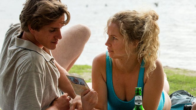 Willkommen bei den Honeckers - Van film - Maximilian Meyer-Bretschneider, Cornelia Gröschel