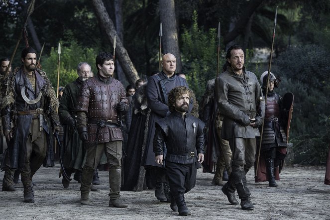 Game of Thrones - Season 7 - The Dragon And The Wolf - Photos - Staz Nair, Liam Cunningham, Daniel Portman, Conleth Hill, Peter Dinklage, Jerome Flynn