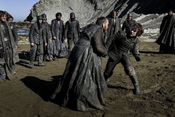 Game of Thrones - The Dragon And The Wolf - Photos - Brendan Cowell, Alfie Allen