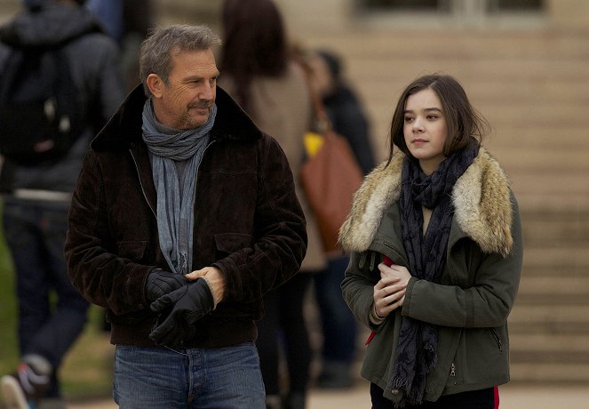 3 Days to Kill - Photos - Kevin Costner, Hailee Steinfeld