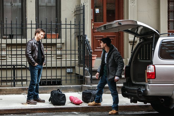 Blue Bloods - Crime Scene New York - Season 3 - No Regrets - Photos - Will Estes, Raúl Castillo