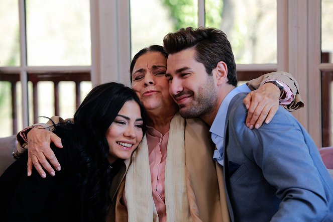 Demet Özdemir, Nurşim Demir, Furkan Palalı