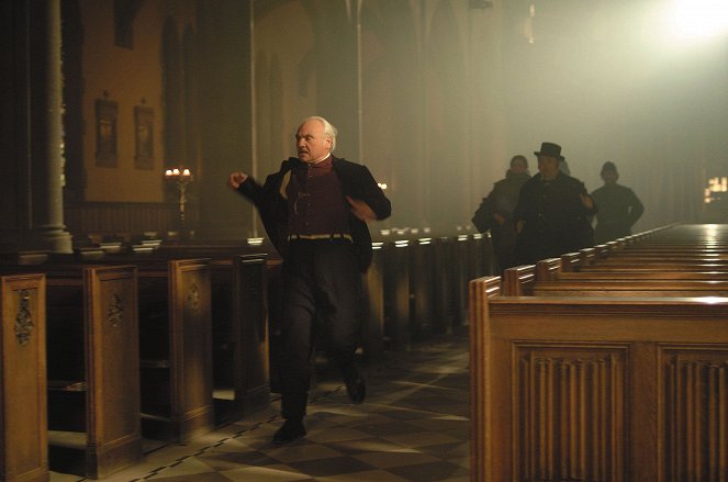 The Case of the Whitechapel Vampire - Photos - Kenneth Welsh