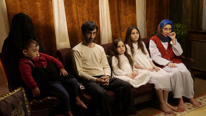 Siccin 2 - Kuvat elokuvasta - Ege Ariav, Salih Usta, İlayda Eroğlu, Sabır Irem Bölücek, Seda Oğuz