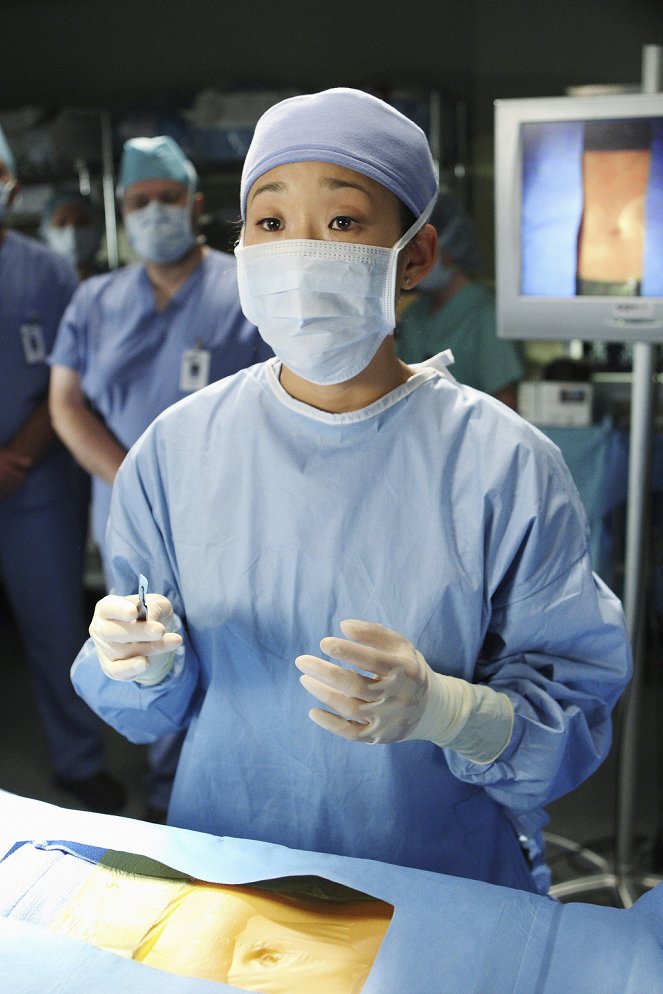 Grey's Anatomy - Die jungen Ärzte - Der Mann im Wald - Filmfotos - Sandra Oh
