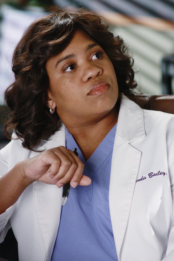 Grey's Anatomy - An Honest Mistake - Photos - Chandra Wilson