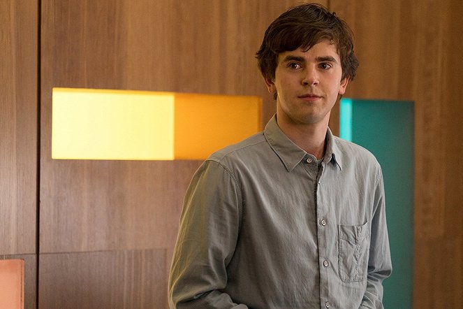 The Good Doctor - Season 1 - Burnt Food - Van film - Freddie Highmore