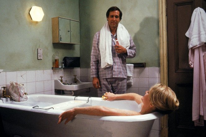 Hilfe, die Amis kommen - Filmfotos - Chevy Chase, Beverly D'Angelo