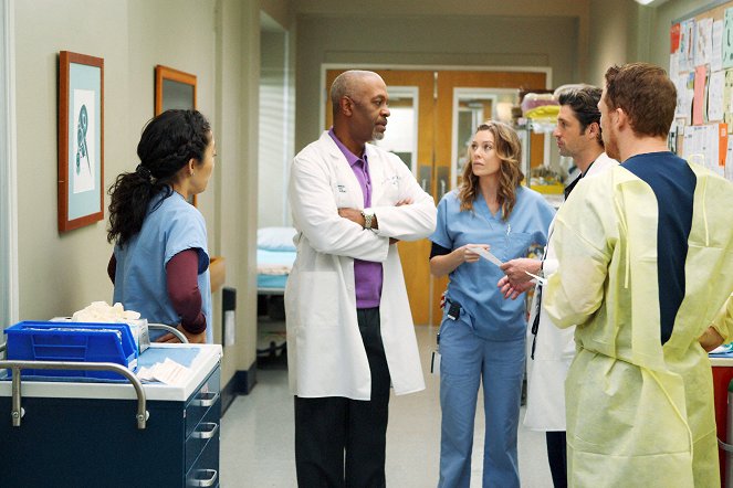 Grey's Anatomy - Wish You Were Here - Photos - James Pickens Jr., Ellen Pompeo, Patrick Dempsey