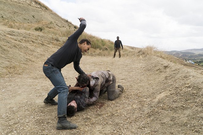 Fear the Walking Dead - Powiernik brata - Z filmu - Frank Dillane