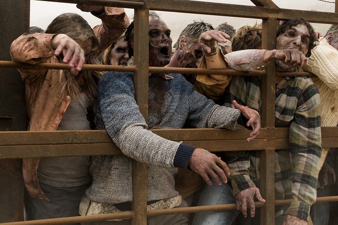 Fear the Walking Dead - Atyámfia gondozója - Filmfotók