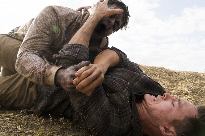 Fear the Walking Dead - Des Bruders Hüter - Filmfotos - Sam Underwood