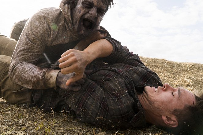 Fear The Walking Dead - Brother's Keeper - Kuvat elokuvasta - Sam Underwood