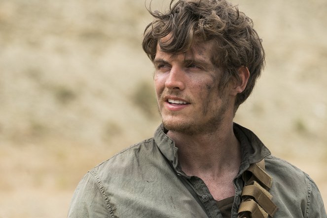 Fear the Walking Dead - Season 3 - Brother's Keeper - Photos - Daniel Sharman