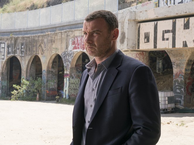 Ray Donovan - If I Should Fall from Grace with God - De la película - Liev Schreiber