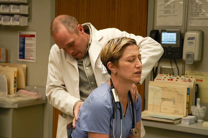 Nurse Jackie - Season 1 - Sweet-N-All - Photos - Paul Schulze, Edie Falco