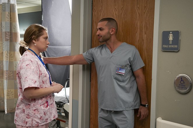 Nurse Jackie - Season 1 - Plus de mal que de bien - Film - Merritt Wever, Haaz Sleiman