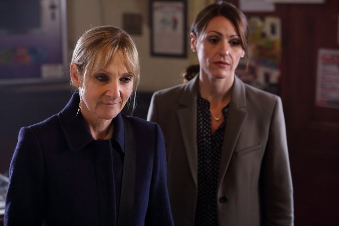Scott & Bailey, affaires criminelles - Season 3 - Vulnerable - Film - Lesley Sharp, Suranne Jones