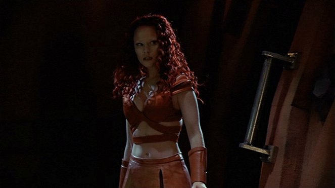 Farscape - We're So Screwed: Part 1: Fetal Attraction - Film - Raelee Hill