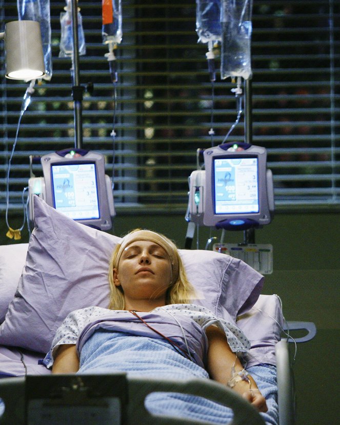 Grey's Anatomy - Elevator Love Letter - Photos - Katherine Heigl