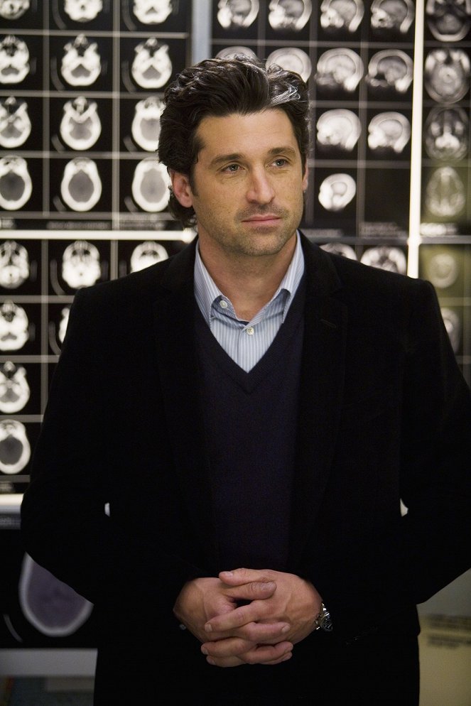 Grey's Anatomy - Season 5 - Elevator Love Letter - Photos - Patrick Dempsey
