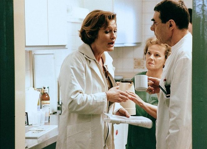 Ärzte: Vollnarkose - Kuvat elokuvasta - Suzanne von Borsody, Gudrun Ritter, Gunter Schoß