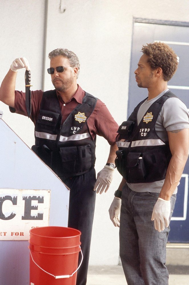 CSI: Crime Scene Investigation - Season 4 - Assume Nothing - Photos - William Petersen, Gary Dourdan