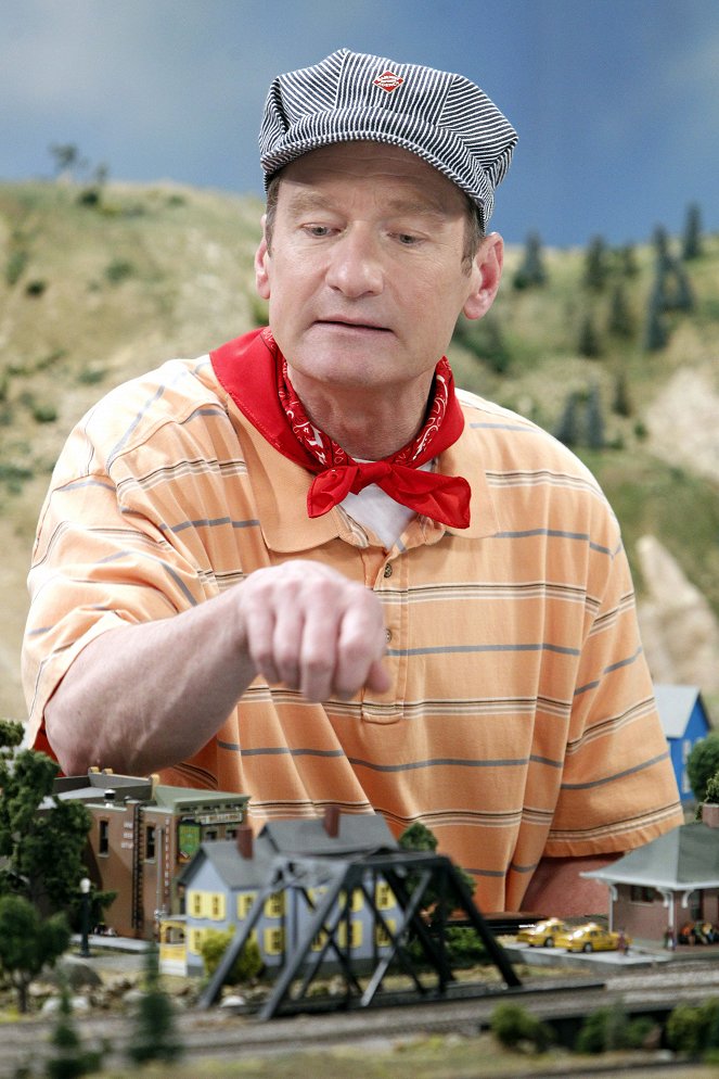 Two and a Half Men - The 9:04 from Pemberton - Photos - Ryan Stiles