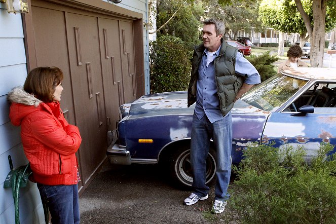 The Middle - The Jeans - Van film - Patricia Heaton, Neil Flynn