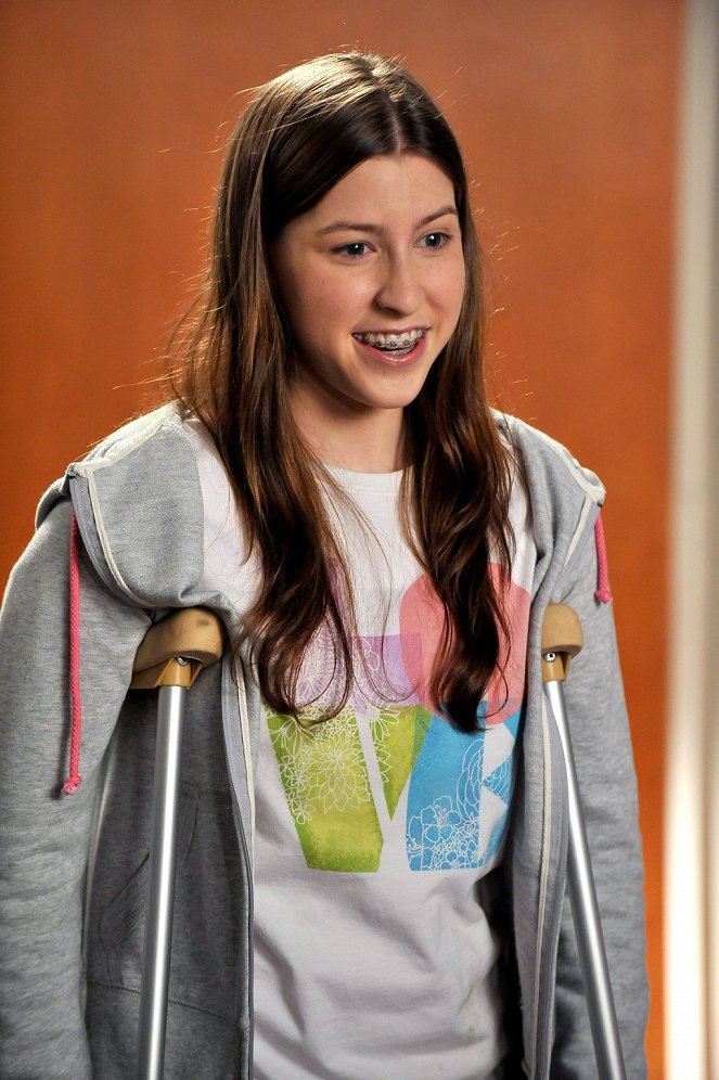 The Middle - Average Rules - Photos - Eden Sher