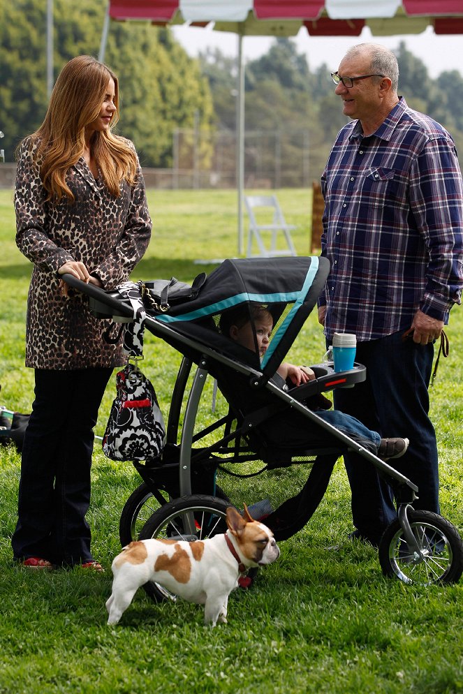Modern Family - Season 5 - Photo de famille - Film - Sofía Vergara, Ed O'Neill