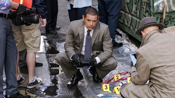Major Crimes - Season 5 - Present Tense - Film - Raymond Cruz