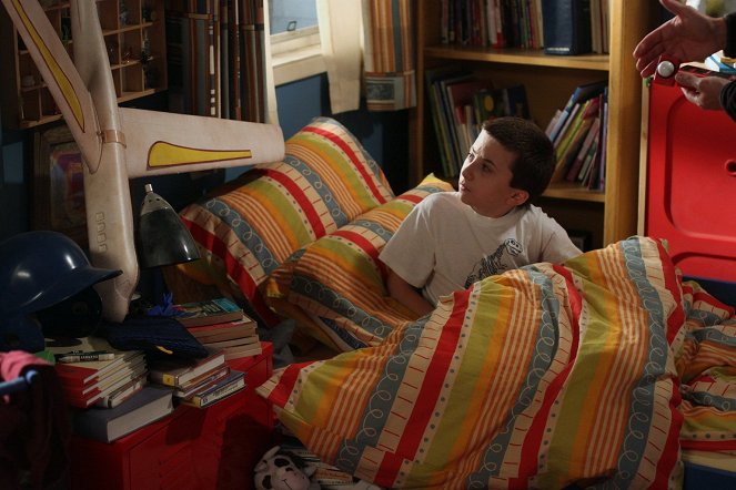 A semmi közepén - Season 2 - Segítség, iskolakezdés! - Filmfotók - Atticus Shaffer