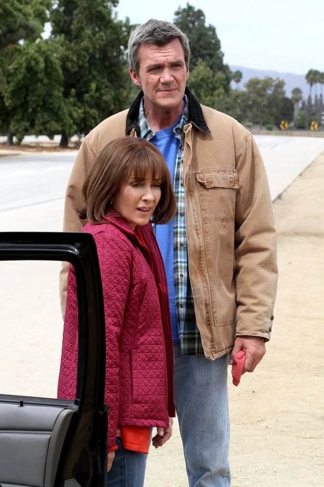 The Middle - Foreign Exchange - Film - Patricia Heaton, Neil Flynn