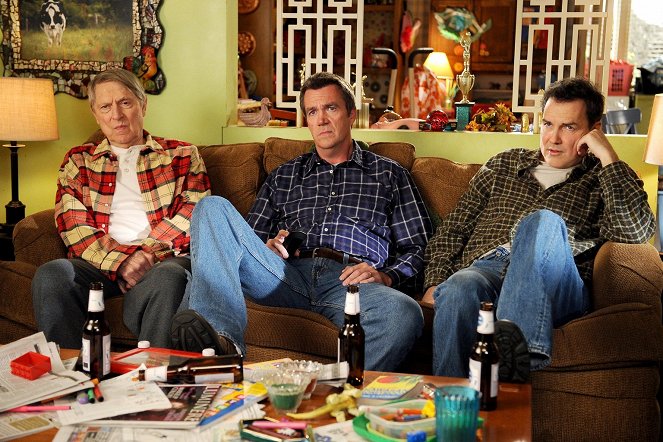 Uma Família Perdida no Meio do Nada - Thanksgiving II - Do filme - John Cullum, Neil Flynn, Norm MacDonald