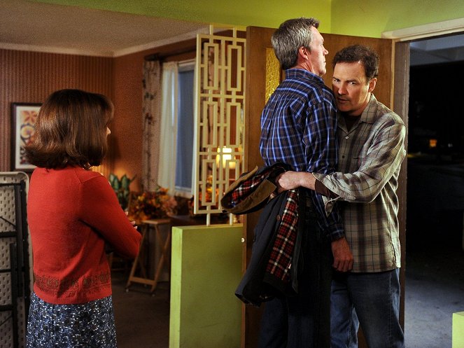The Middle - Thanksgiving II - Photos - Norm MacDonald