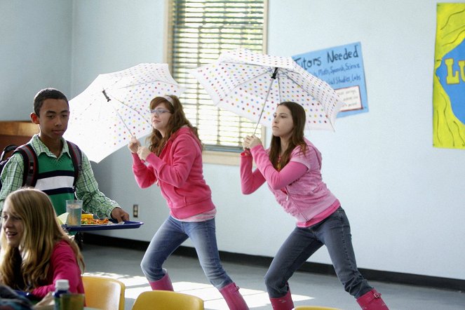 The Middle - Taking Back the House - Photos - Eden Sher