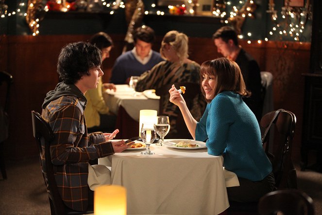 The Middle - Valentine's Day II - Film - Charlie McDermott, Patricia Heaton