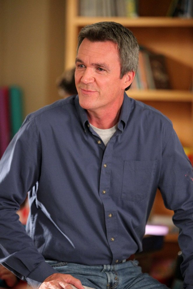 The Middle - Valentine's Day II - Photos - Neil Flynn