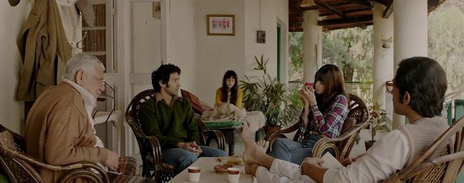 A Death in the Gunj - De la película - Om Puri, Vikrant Massey, Kalki Koechlin