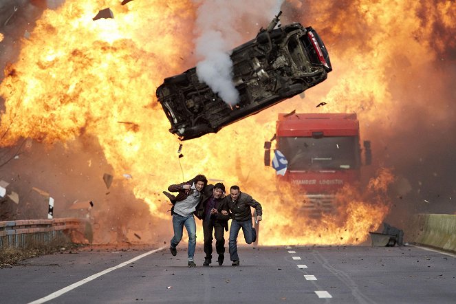 Alarm für Cobra 11 - Die Autobahnpolizei - Gier - Kuvat elokuvasta - Tom Beck, Erdogan Atalay