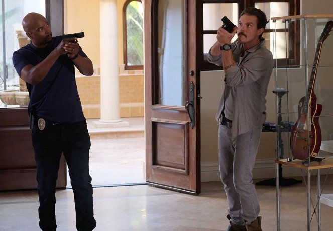 Lethal Weapon - Season 2 - Born to Run - Photos - Damon Wayans, Clayne Crawford