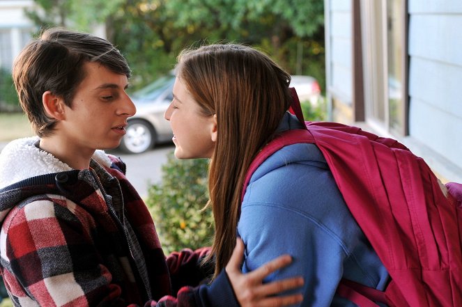 The Middle - Valentine's Day III - Photos - Moises Arias, Eden Sher