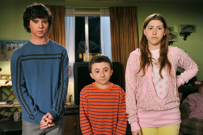 The Middle - The Sit Down - Photos - Charlie McDermott, Atticus Shaffer, Eden Sher