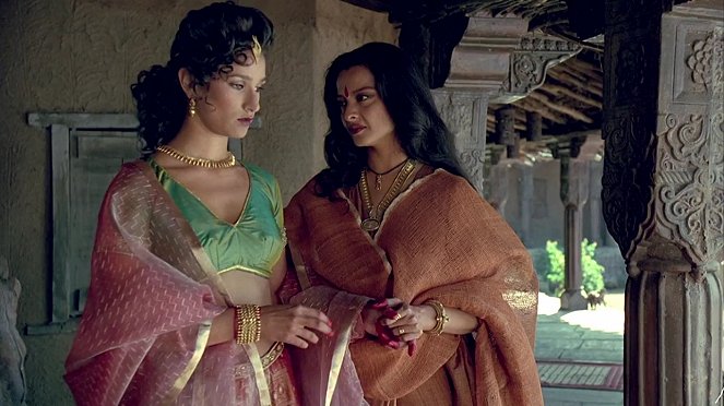 Kama Sutra - De la película - Indira Varma, Rekha