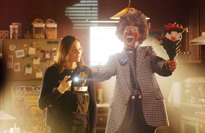 CSI - Den Tätern auf der Spur - Season 4 - Tod eines Clowns - Filmfotos - Jorja Fox