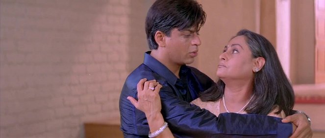 Někdy veselo někdy smutno - Z filmu - Shahrukh Khan, Jaya Bhaduri