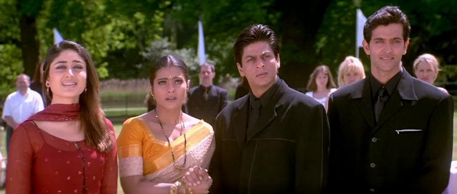 Kabhi Khushi Kabhie Gham... - Filmfotók - Kareena Kapoor, Kajol, Shahrukh Khan, Hrithik Roshan