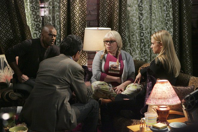 Criminal Minds - Season 3 - Lucky - Photos - Shemar Moore, Kirsten Vangsness, A.J. Cook