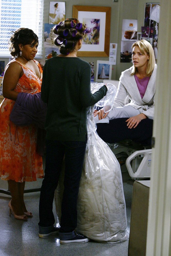 Grey's Anatomy - What a Difference a Day Makes - Photos - Chandra Wilson, Katherine Heigl